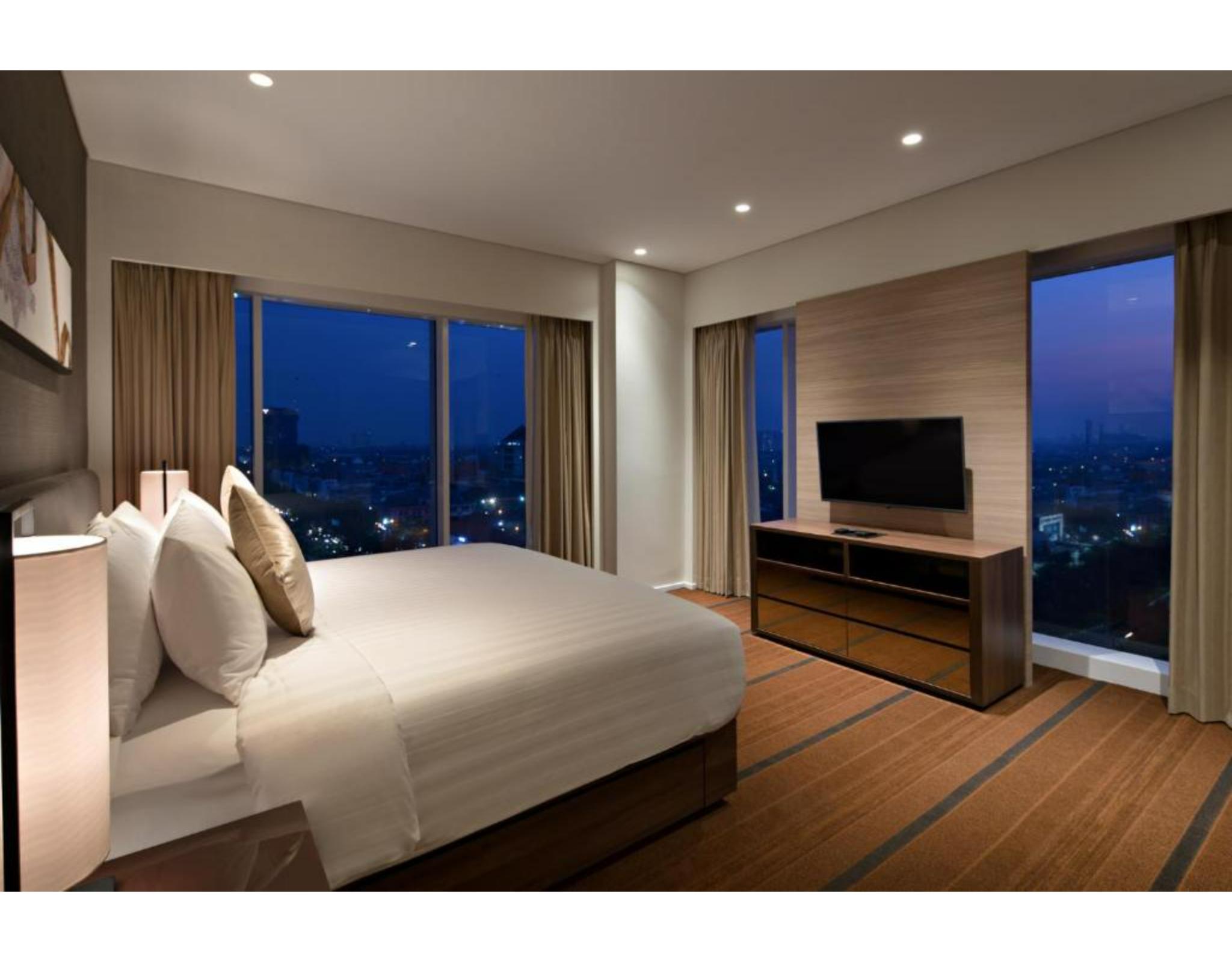 Oakwood Hotel&Residence Surabaya Exterior foto